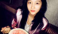 吴佳怡吃瓜爆料图片,揭秘娱乐圈幕后真相